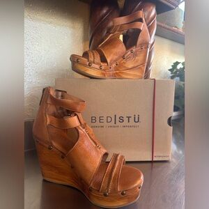 BED|STU Women's Brown Leather Wedges